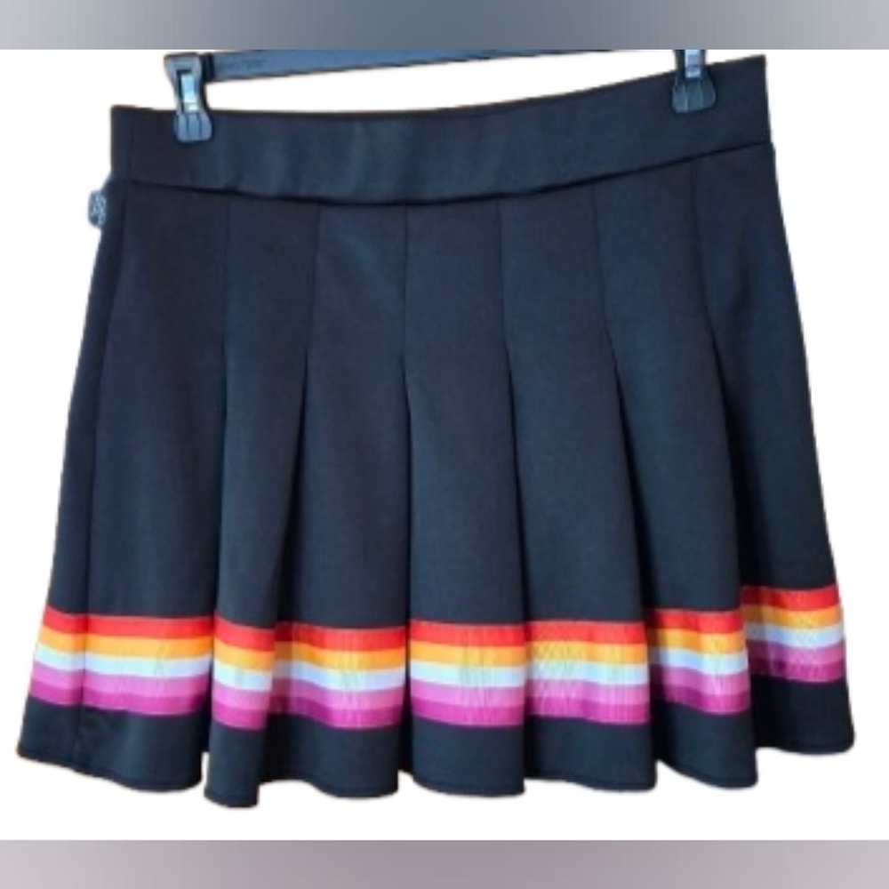Bodyrage Black Pleated Mini Skirt With Rainbow And Colorful Embroidered Heart - Picture 2 of 6